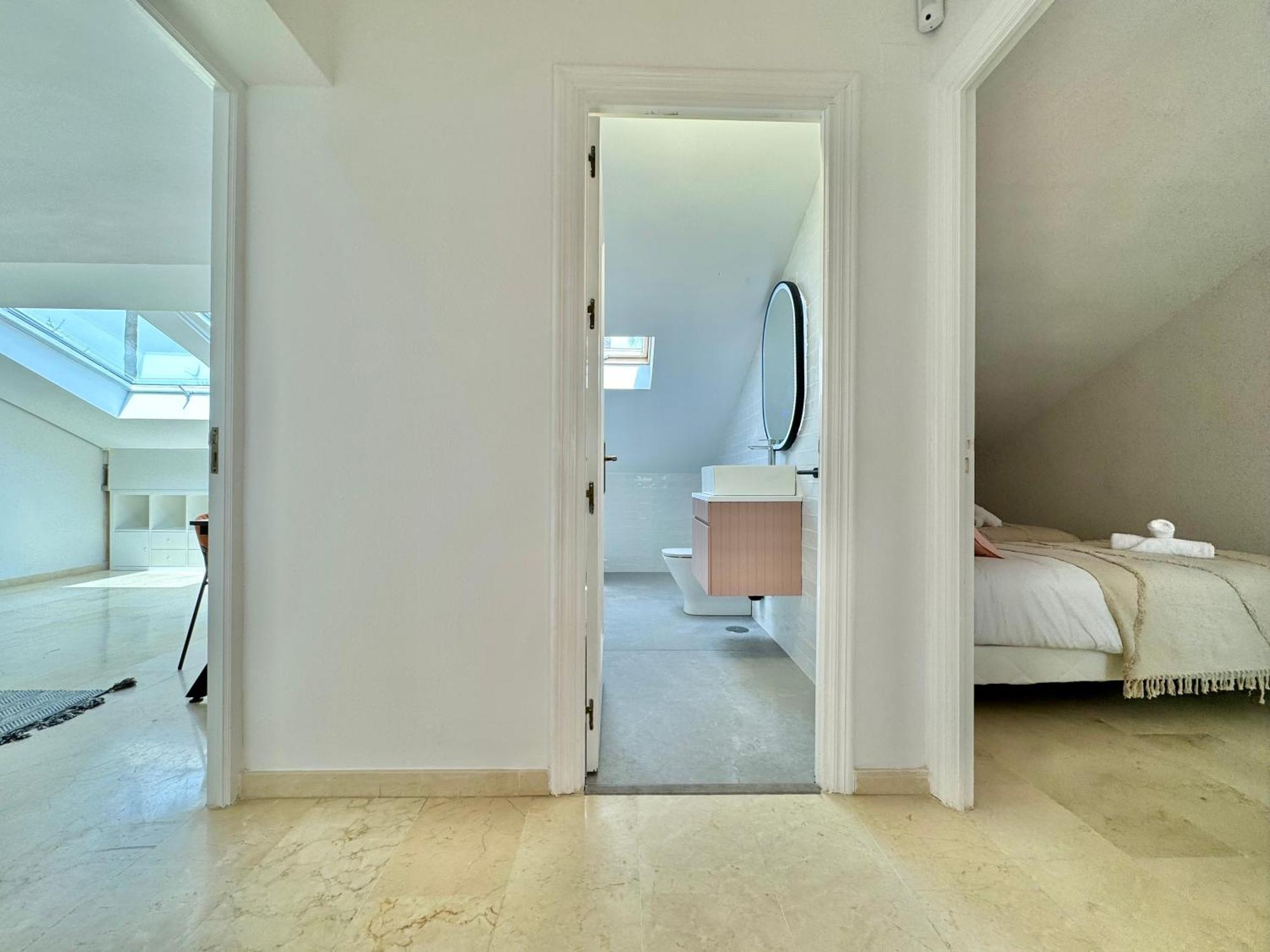 Holiday home Stunning 3bd, 2bh With Pool, Bbq Terrace