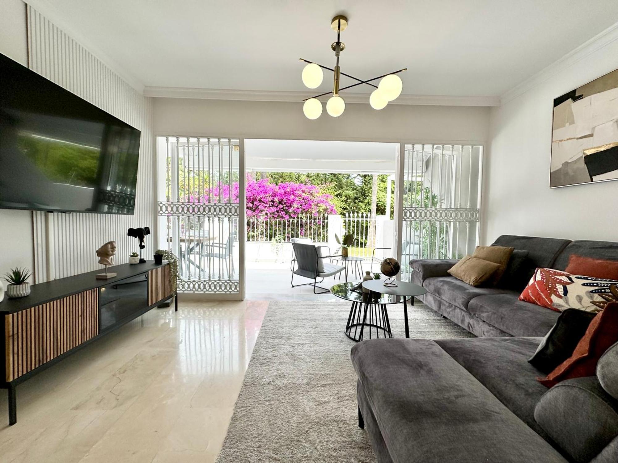 Holiday home Stunning 3bd, 2bh With Pool, Bbq Terrace Marbella