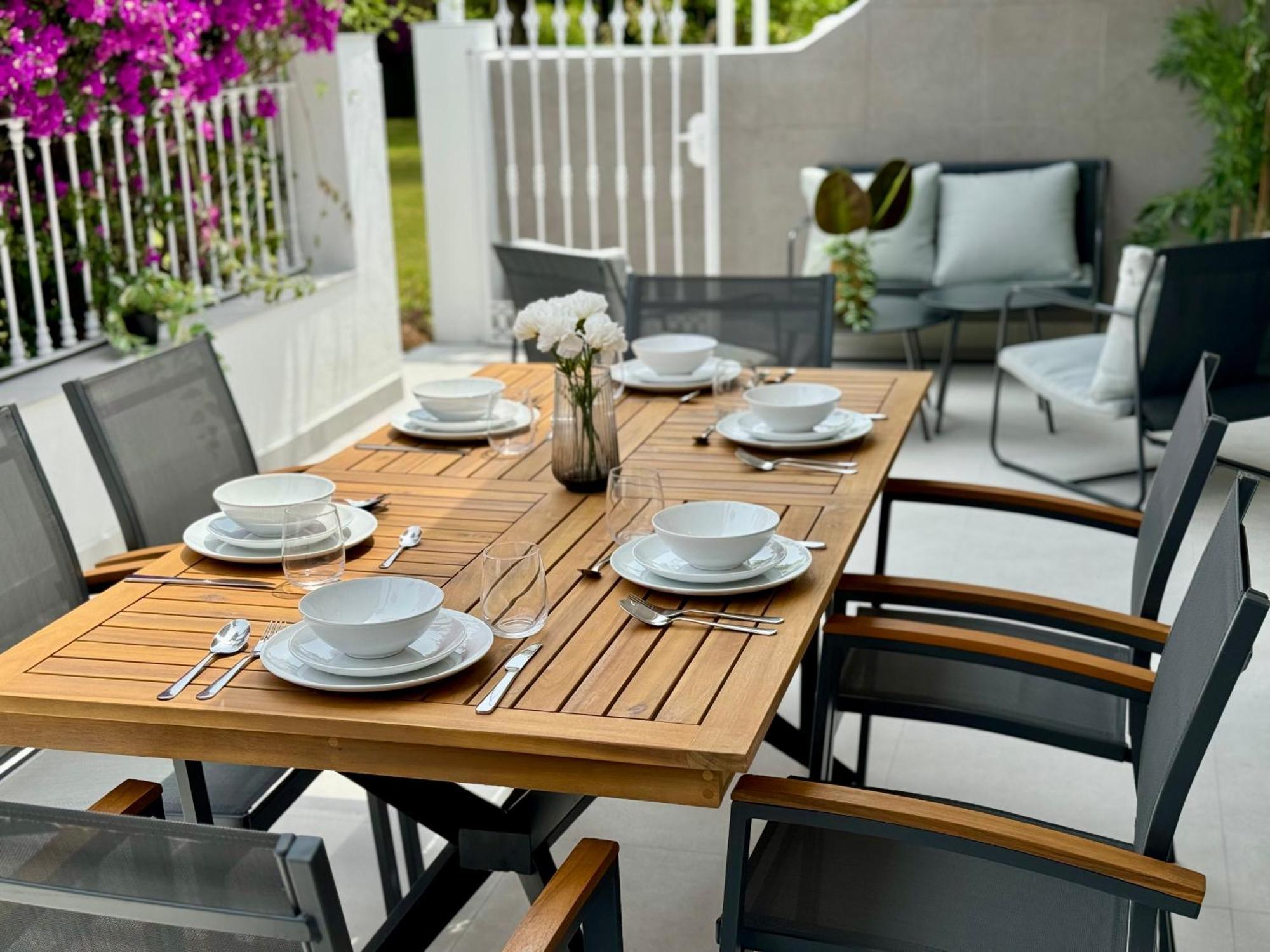 Holiday home Stunning 3bd, 2bh With Pool, Bbq Terrace