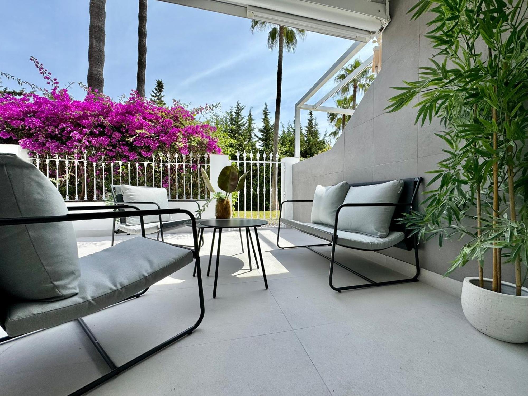 Stunning 3bd, 2bh With Pool, Bbq Terrace Holiday home *