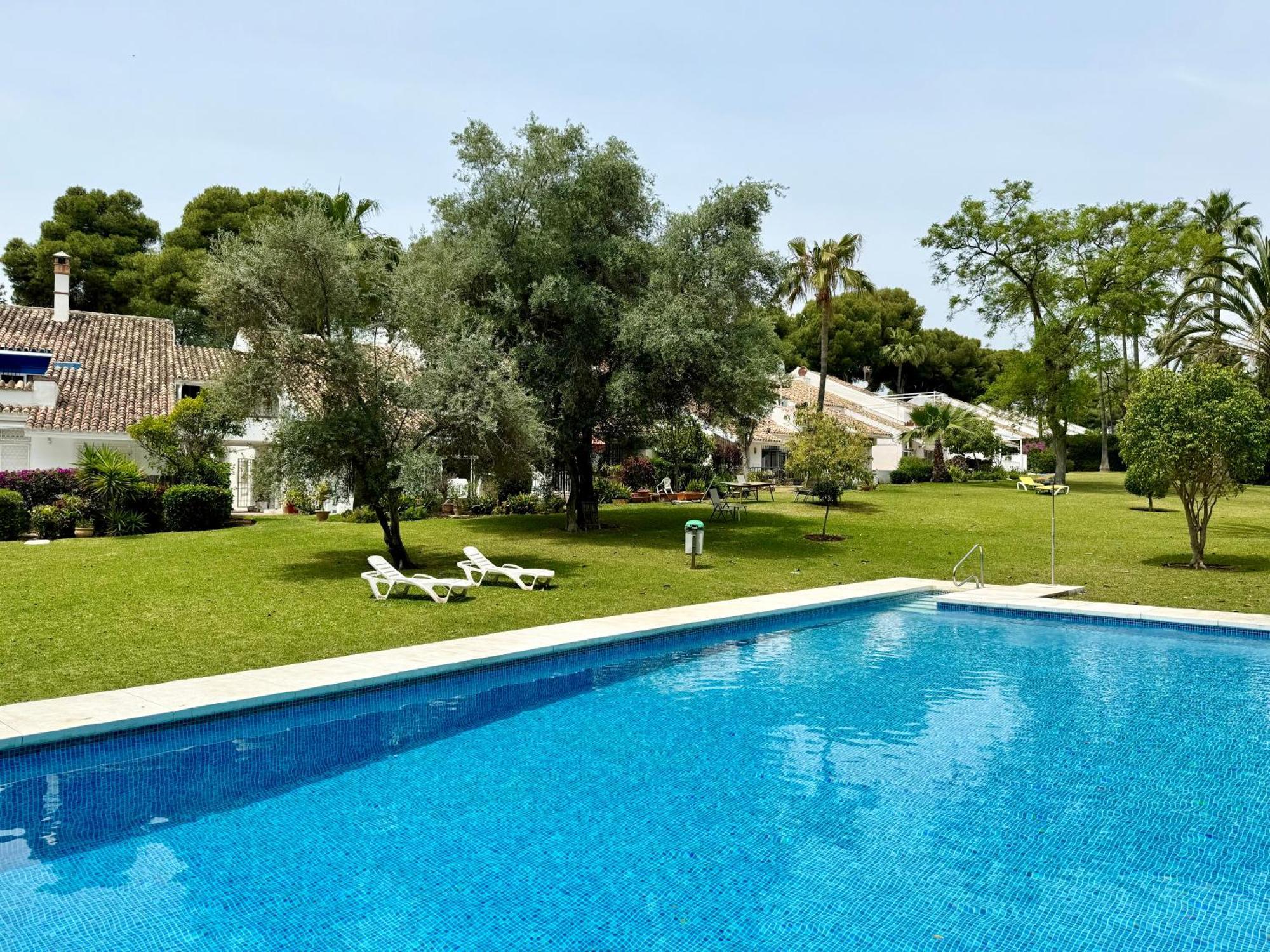 Stunning 3bd, 2bh With Pool, Bbq Terrace Holiday home